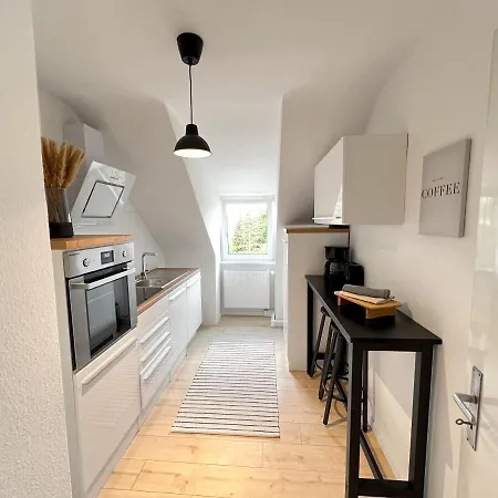 2 Bedroom Mb, Cozy, Self Check In, Invoice Mönchengladbach