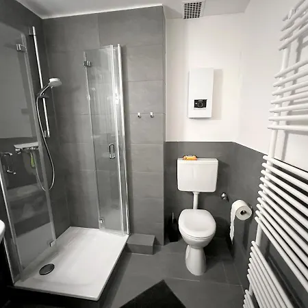 2 Bedroom Mb, Cozy, Self Check In, Invoice דירה Mönchengladbach