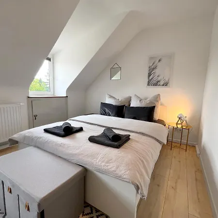 2 Bedroom Mb, Cozy, Self Check In, Invoice